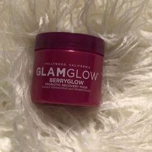 Glam glow face mask